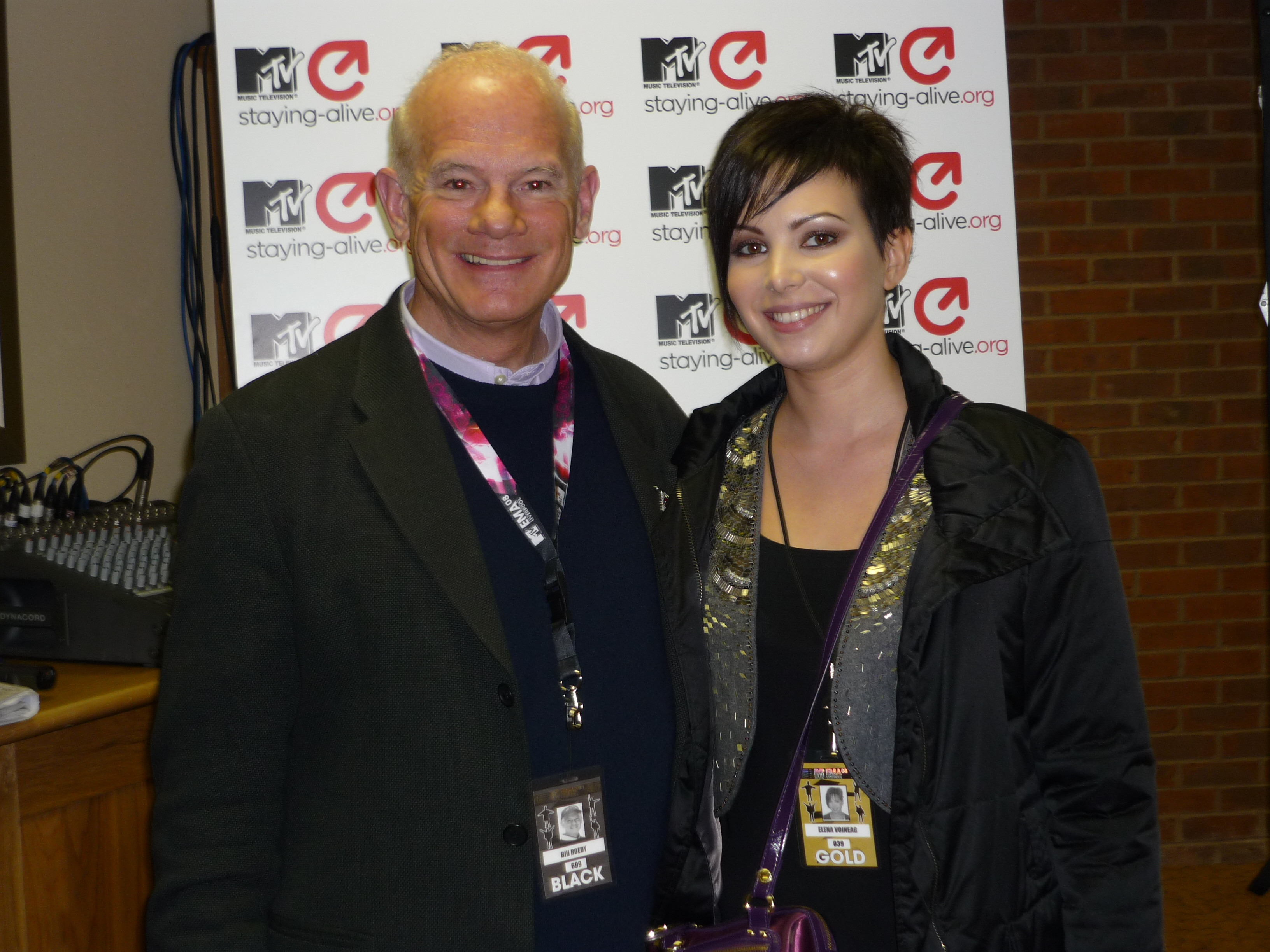 VJ Ela i-a cunoscut pe Kelly Rowland si pe Parintele MTV-ului