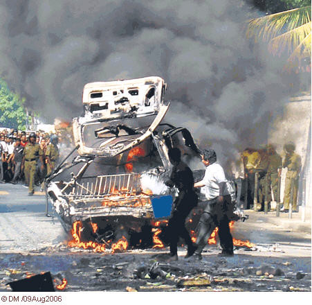 Opt oameni au murit intr-un atentat sinucigas comis in Osetia de Sud