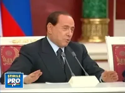 Berlusconi invidiaza "bronzul" lui Obama!