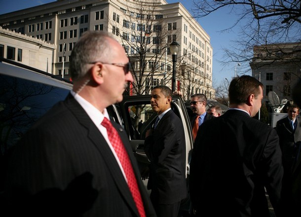 Nici nu a venit bine la Casa Alba si deja a alertat Serviciile Secrete