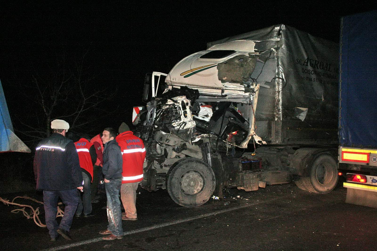 Cozi intinse pe 10 km, pe DN 1 intre Sibiu si Valcea. Doua tiruri s-au ciocnit