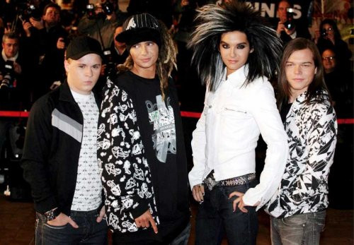 Vrei sa-ti vezi idolii in culisele MTV EMA?