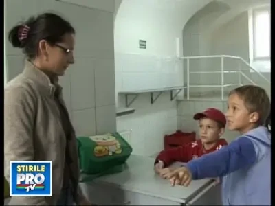 Proprietarii chioscurilor din scoli, amenintati cu falimentul