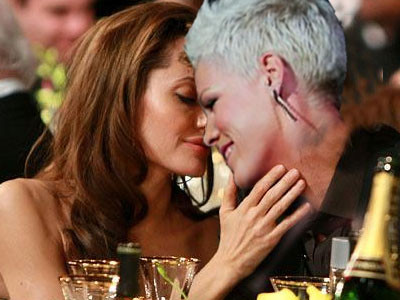 Pink ar vrea sa se sarute cu Angelina Jolie!