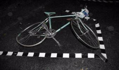 Traieste fara rinichi, dupa ce a fost accidentat pe bicicleta