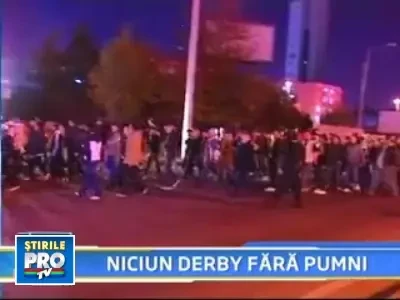 Meciul suporterilor: au venit la fotbal pregatiti ca pentru razboi!