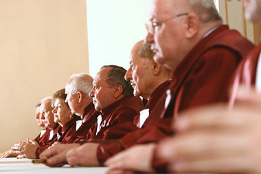 CC declara neconstitutionala o ordonanta deja abrogata