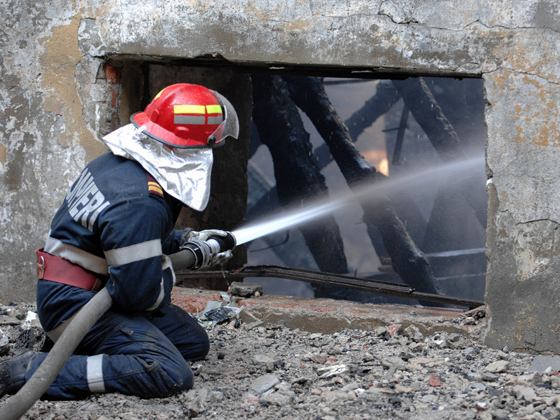 Tutunul ucide, la propriu! Cat pe ce sa arda de viu din cauza unei tigari!