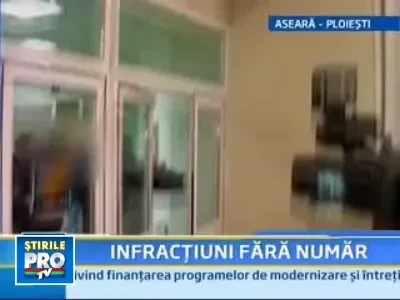 Spectacol horror cu tipete si mascati la biroul de avarii auto din Ploiesti