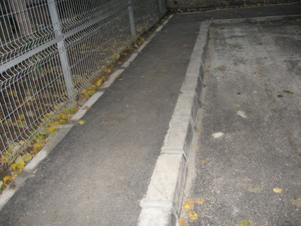 Accident stupid! A murit din cauza unei cazaturi pe trotuar