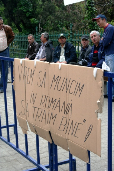 Speriati de cifra disponibilizarilor, bugetarii vor sa iasa in strada