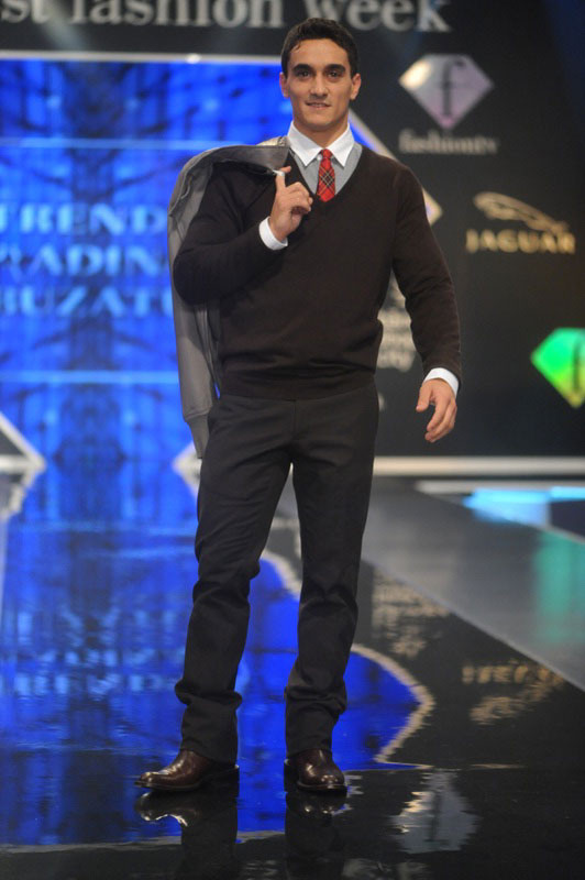 Larisa Dragulescu si actuala sotie a gimnastului, prietene pe internet