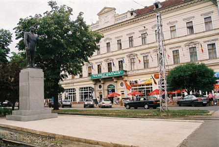 Targ educational la Universitatea Vasile Goldis