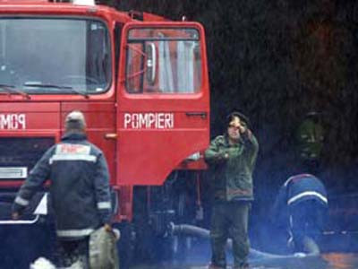 Un incendiu devastator a facut praf si pulbere un depozit din Ilfov