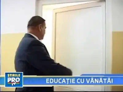Educatie ca pe maidan! Directorul unei scoli, acuzat ca a batut o eleva