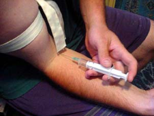 Toxicomanii "cuminti", dusi in vizita la manastiri