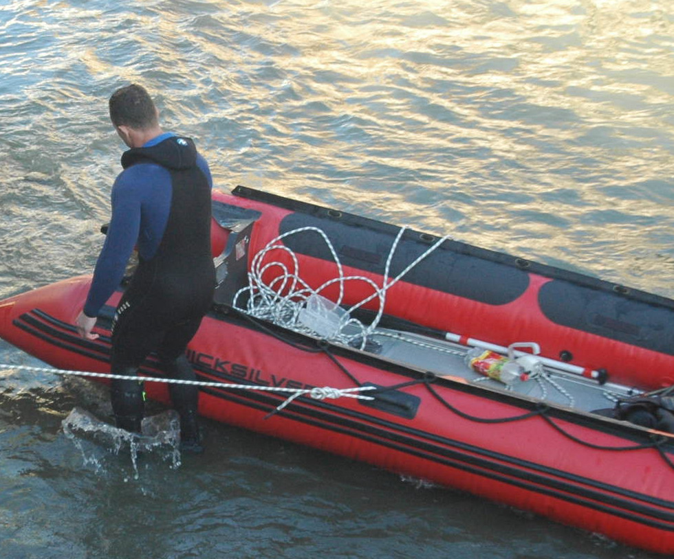 Batran dat disparut in urma cu trei zile, gasit mort in apele Muresului