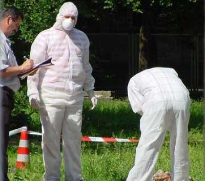 Sfarsit tragic pentru un buzoian. Si-a taiat gatul cu flexul