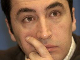 Pe modelul lui Obama, germanii au ales primul presedinte de partid imigrant