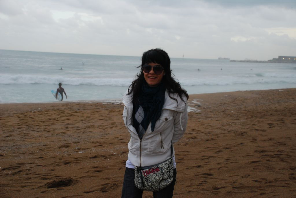 VJ Oana, la club si la mare