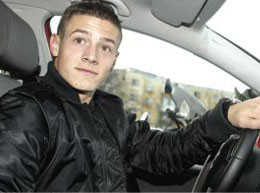 Cu toata viteza inainte si pe teren si pe sosea! Torje oprit de politie