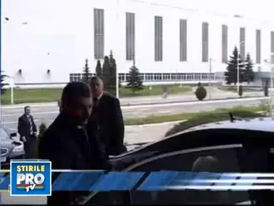 Exemplul Basescu: Voi merge cu Dacia si voi cumpara rosii romanesti!