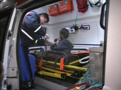 Copii raniti in incendiul de la Neamt lupta pentru viata lor