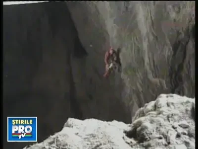 Pesterile din Romania, confundate cu tomberoane!