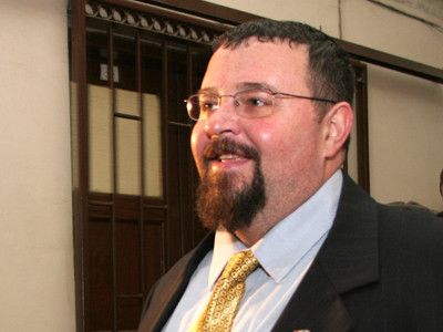 UPDATE: Piedone, audiat timp de doua ore in dosarul permiselor din Arges