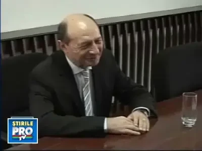 La plimbare cu Loganul! Basescu sustine ferm produsele autohtone