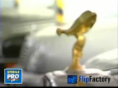 Milionarii chinezi isi vand casele si masinile la preturi de nimic