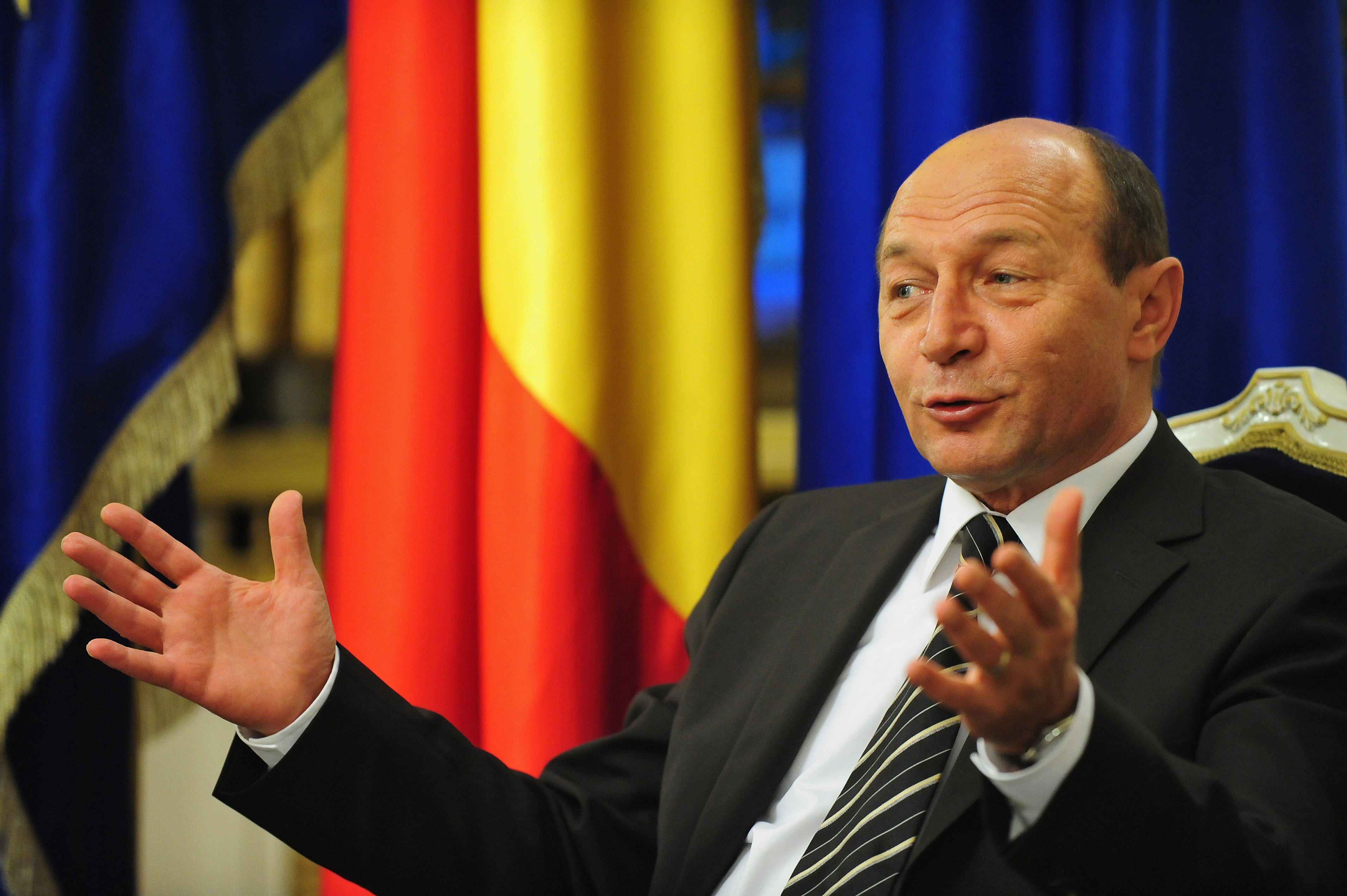 Basescu, despre posibilitatea unor alegeri anticipate: "Doamne fereste!"