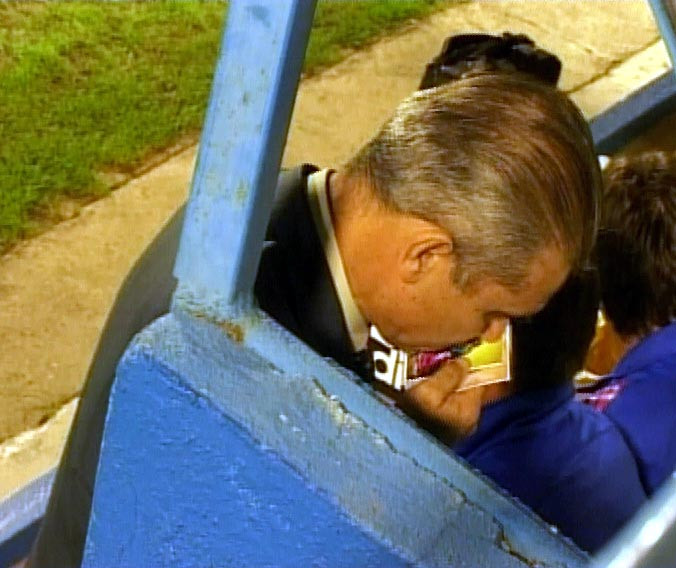 Anghel Iordanescu a ramas fara permis! A provocat un accident in Capitala