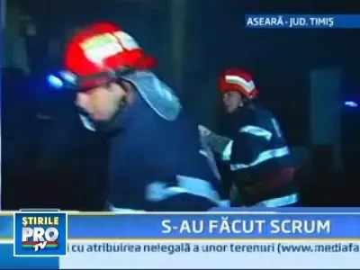 Doi batrani si-au vazut casa mistuita de flacari!