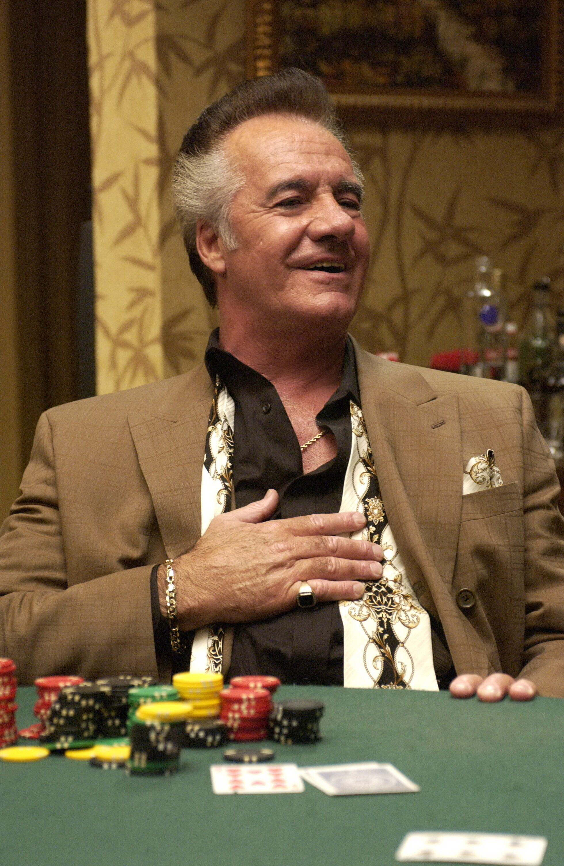 Tony Sirico lanseaza parfumul de mafioti!