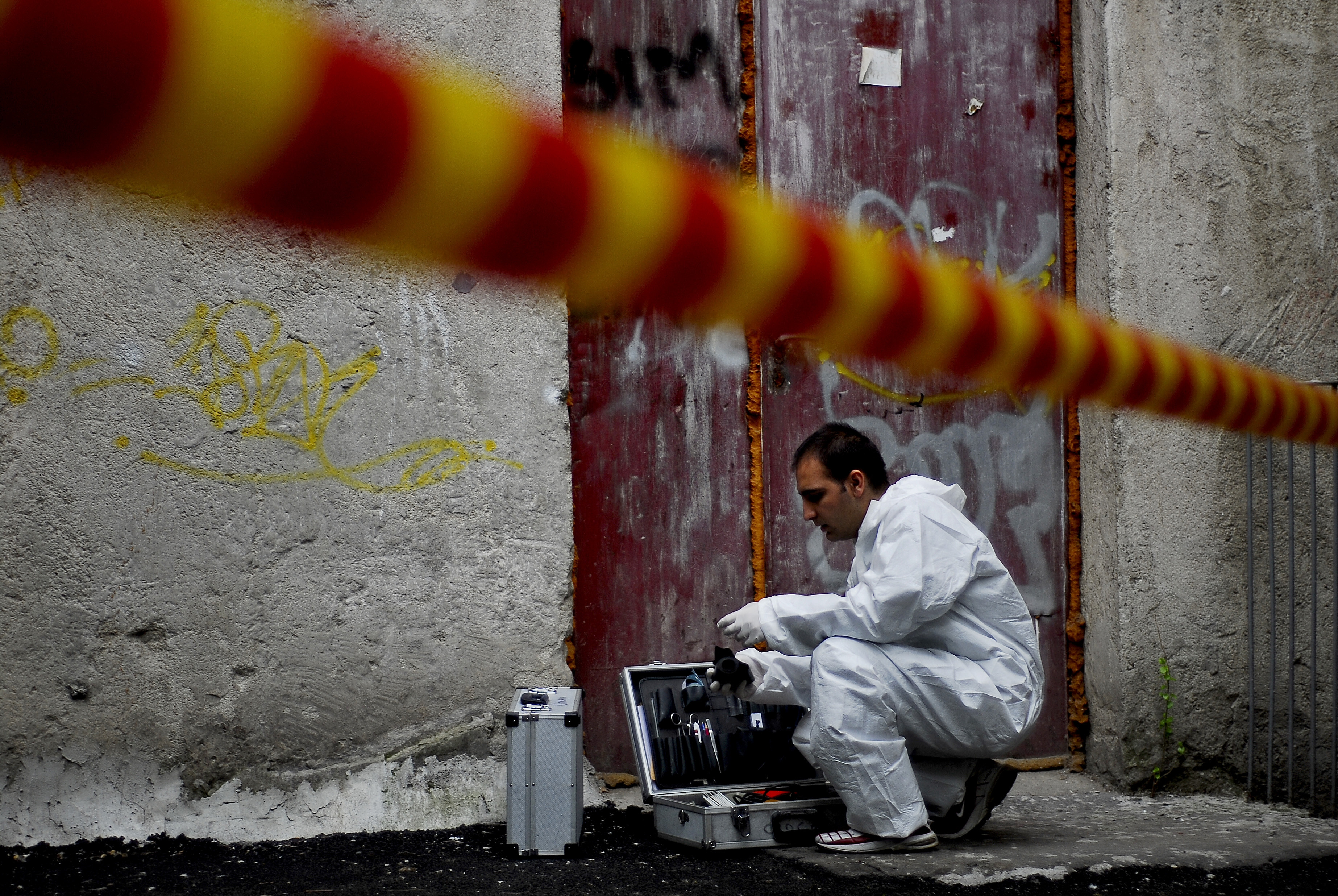 Bacau: o femeie de 81 de ani a murit dupa ce a cazut in gol de la etajul 3