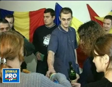 1 Decembrie 2001 – Ciolanul fata in fata cu studentimea