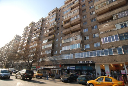 Un bloc de 10 etaje din Bucuresti va fi daramat, in premiera pe tara!