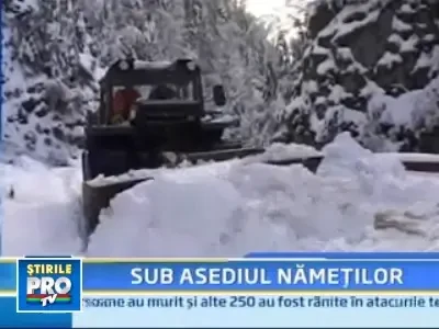 600 de oameni izolati de ninsoare in Muntii Apuseni!