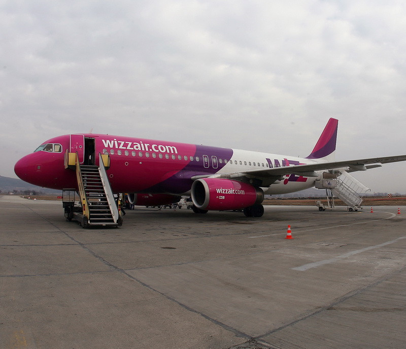 Cursa Wizzair catre Valencia anulata. Mai multe pasari au afectat un motor