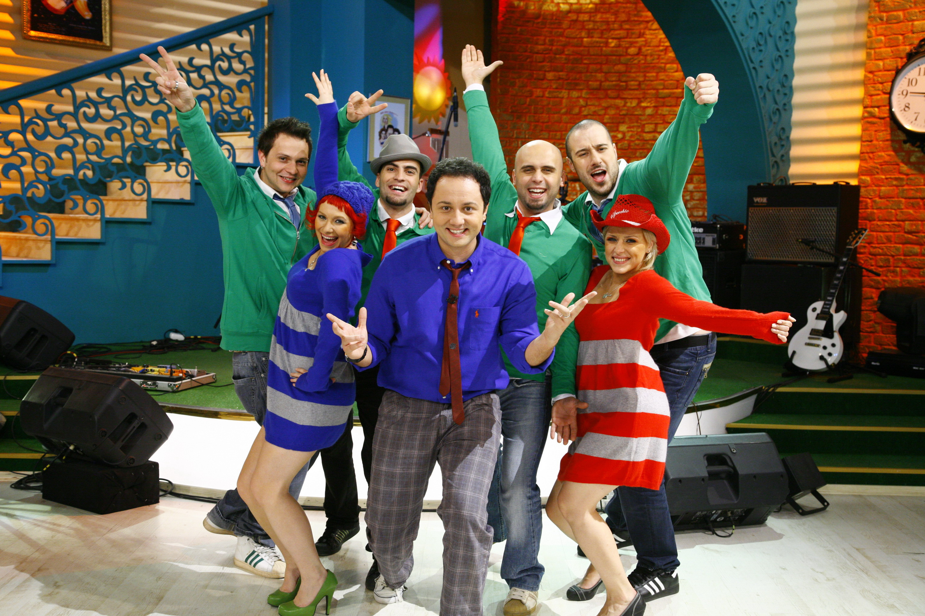 Patru ore de Happy Hour de 1 Decembrie!