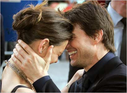 Tom Cruise si Katie Holmes vor juca intr-un film erotic!