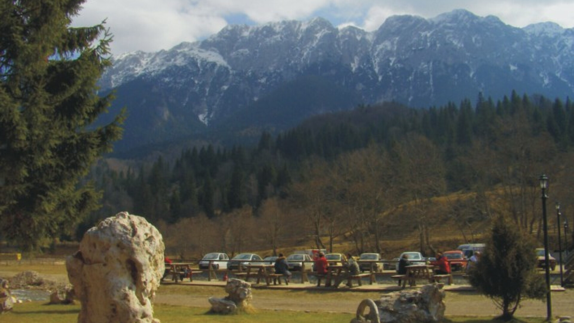 1 Decembrie: Ghidul anului ales in Marea Britanie este un roman!