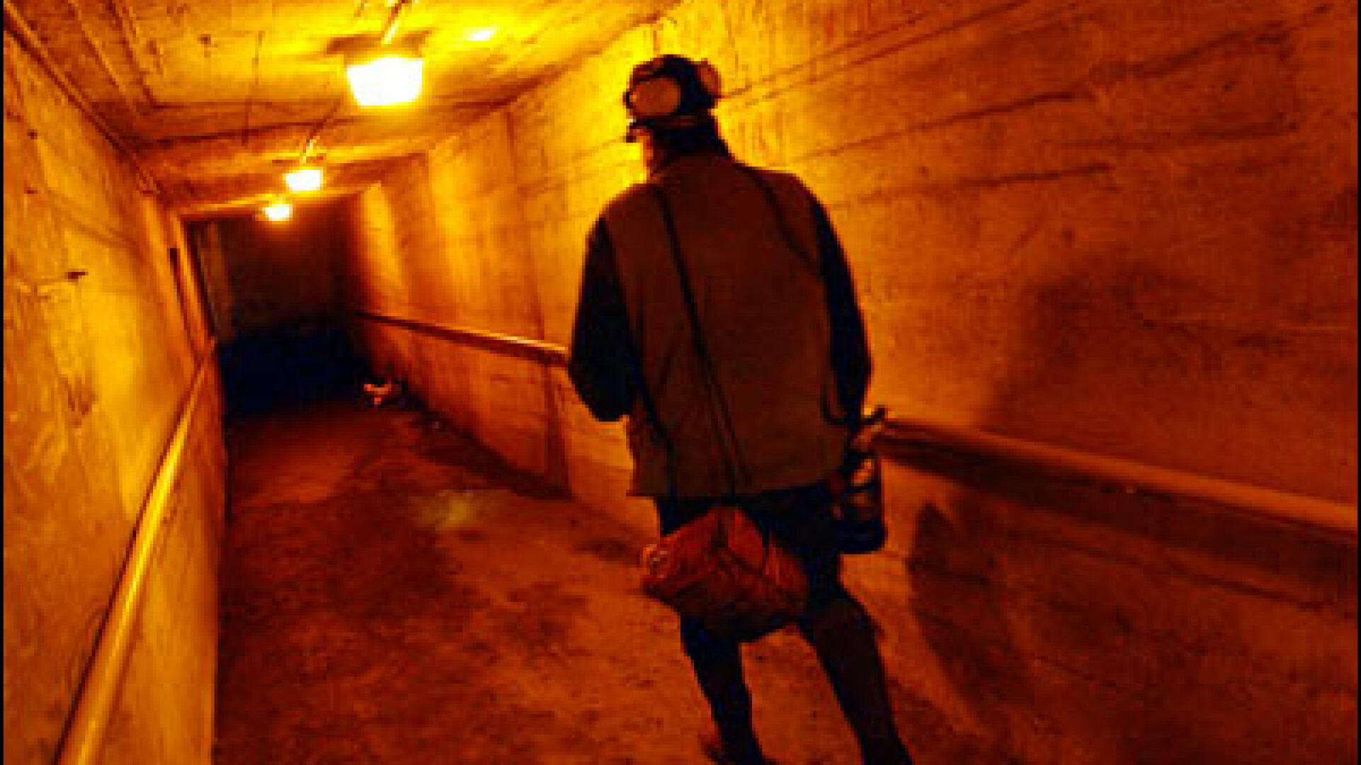 1 Decembrie: Minerii care au vrut sa iasa la lumina