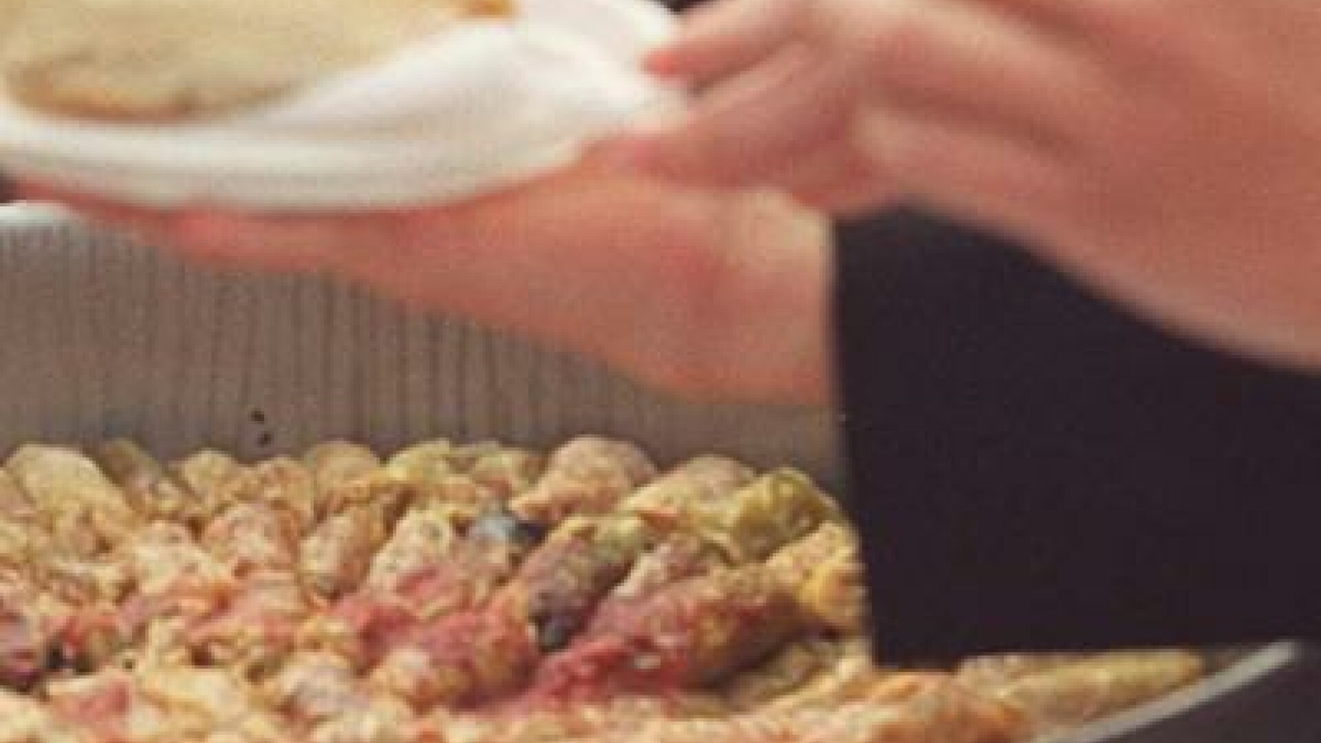 Bataie pe sarmale la Craiova, de Ziua Nationala!