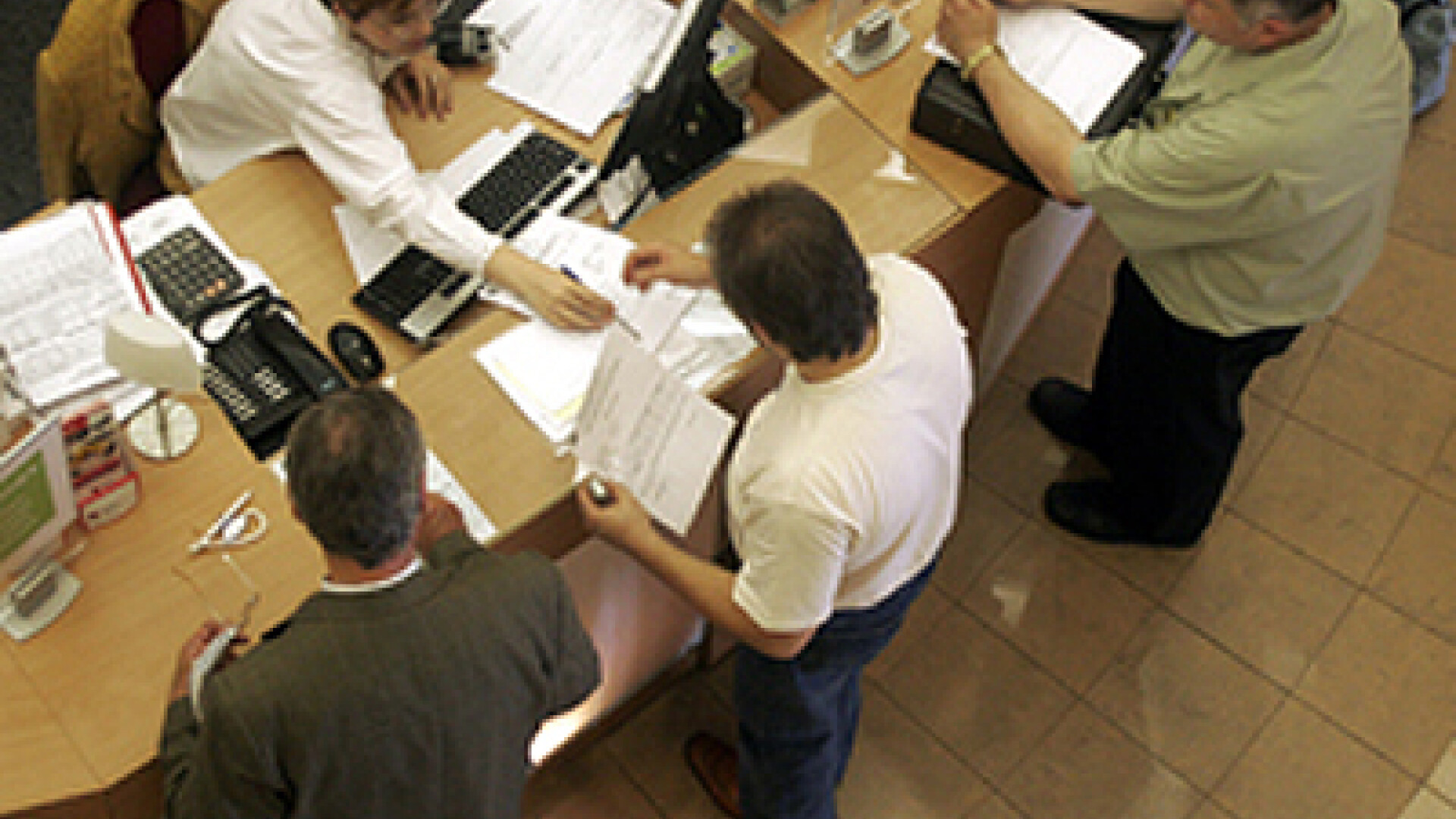 BNR si FMI: Sa nu se impoziteze castigurile bancilor din trecerea la IFRS