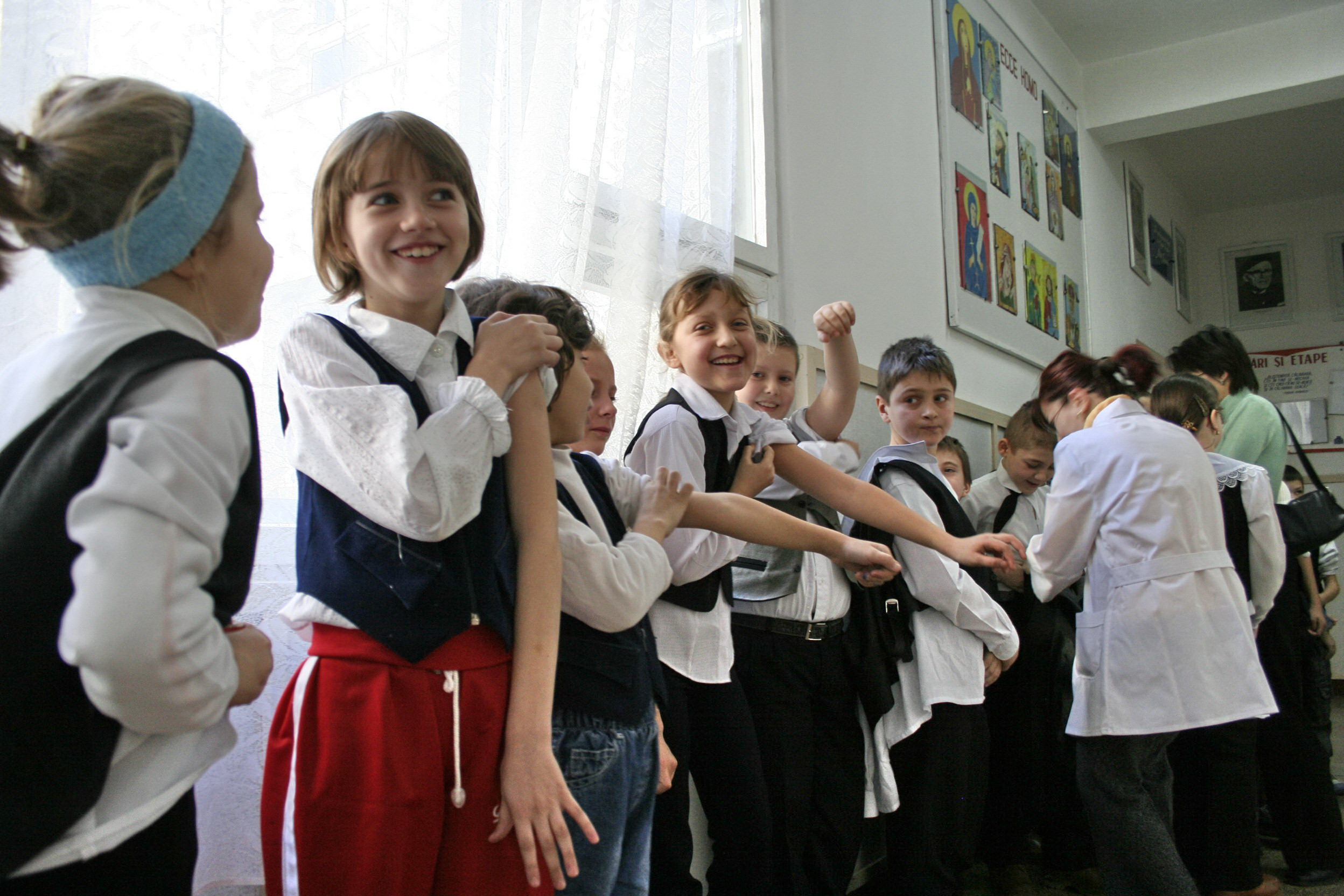 Parintii din nou chemati la sedinta. Subiectul: vaccinarea impotriva HPV