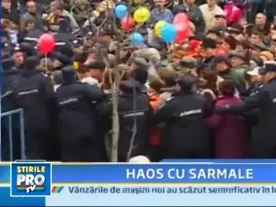 Bataie pe sarmale la Craiova, de Ziua Nationala!