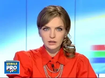 O fetita de 2 ani a ars de vie, din neglijenta mamei sale