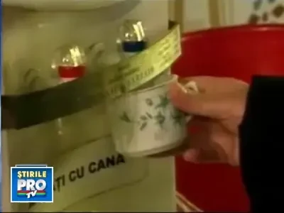 Agheasma la dozator. Credinta tine pasul cu moda si tehnologia